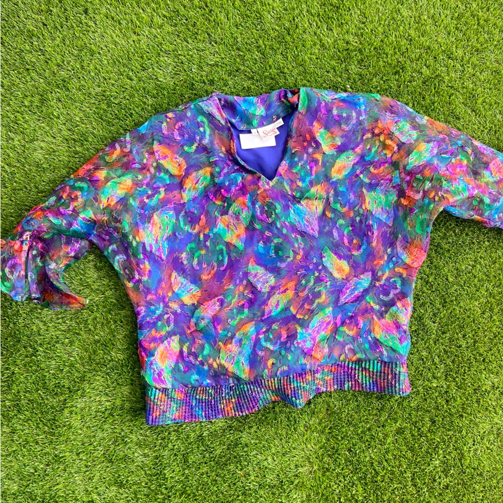 Vintage Kaleidoscope top with ballon sleeves size M